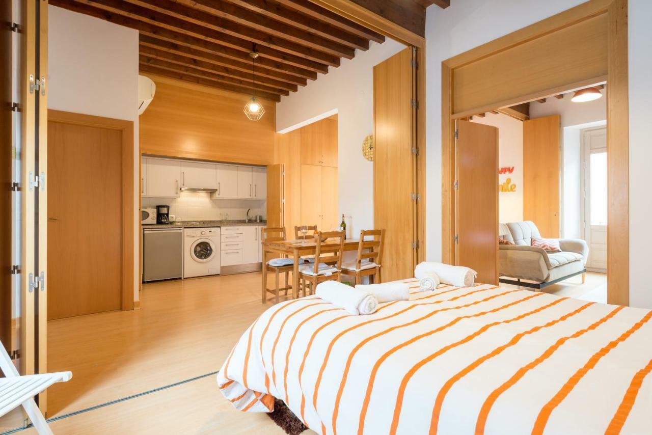 A Dos Pasos De Todo Apartment Malaga Exterior photo